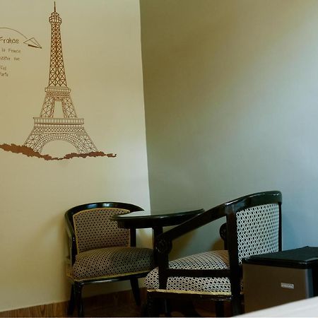 Hostal Carlos Tenaud ลิมา ภายนอก รูปภาพ