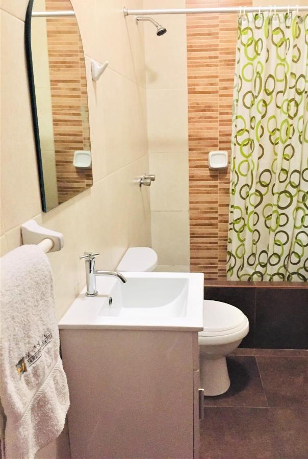 Hostal Carlos Tenaud ลิมา ภายนอก รูปภาพ