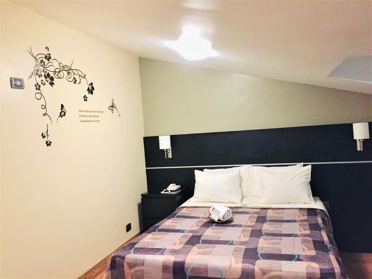 Hostal Carlos Tenaud ลิมา ภายนอก รูปภาพ