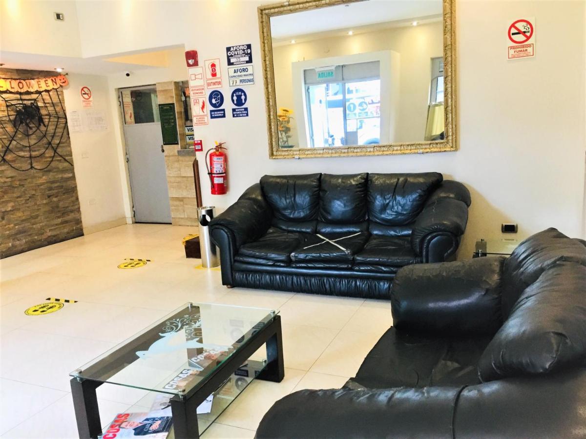 Hostal Carlos Tenaud ลิมา ภายนอก รูปภาพ