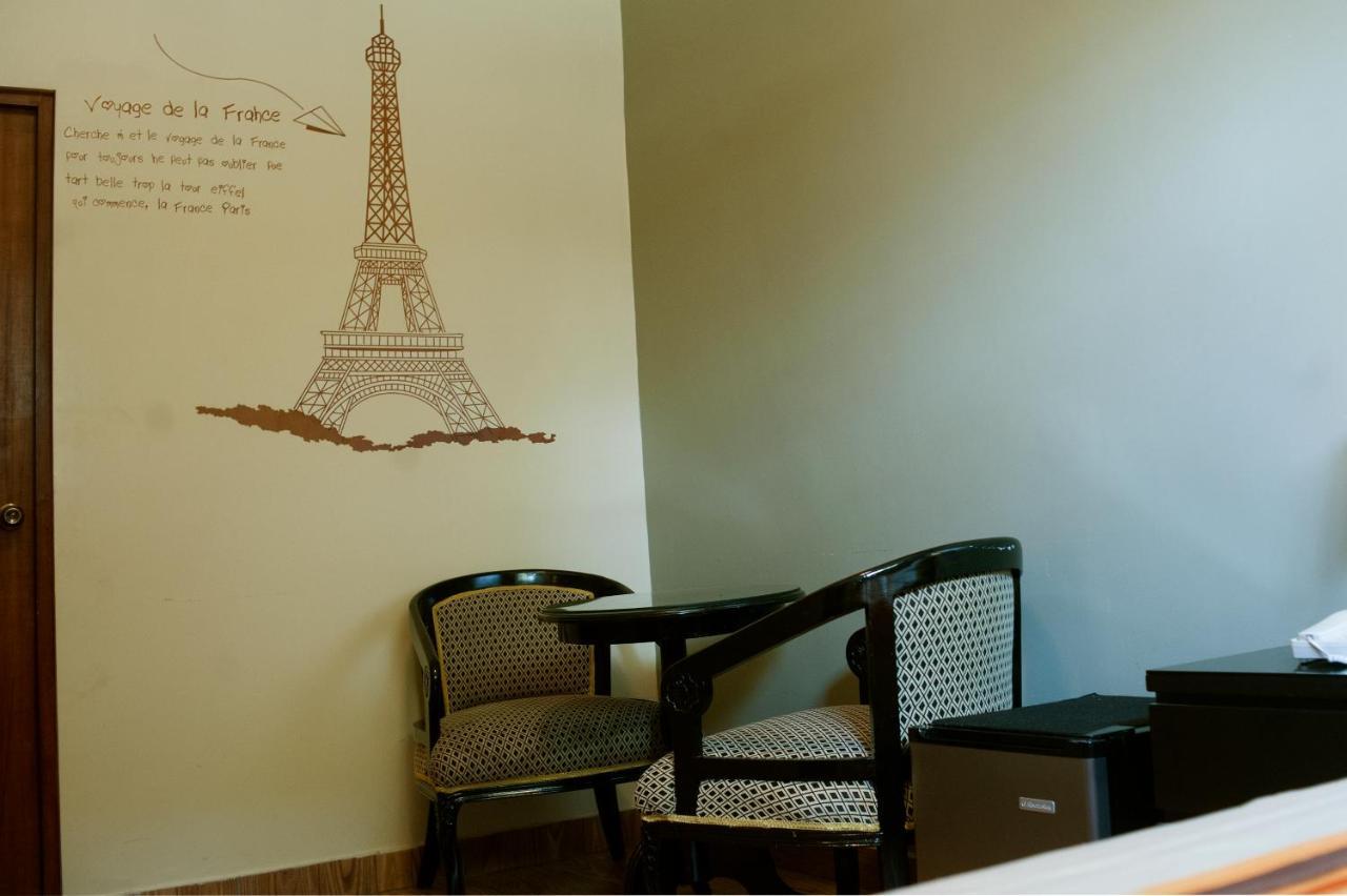 Hostal Carlos Tenaud ลิมา ภายนอก รูปภาพ
